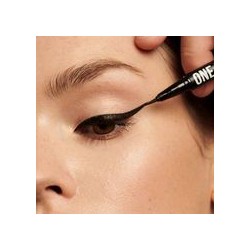 ONE MOVE LIQUID EYELINER